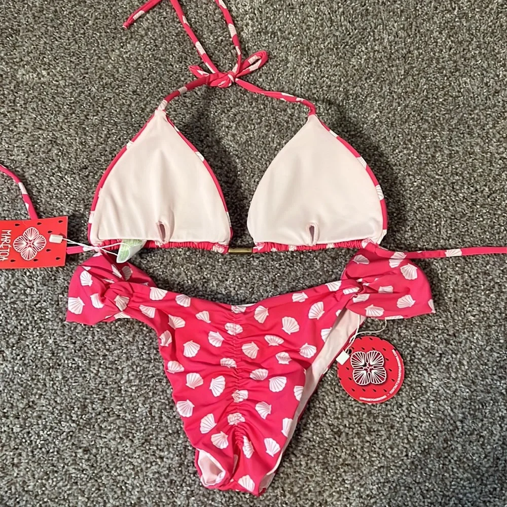 Pink shellfish bikini - Picture 2 of 2